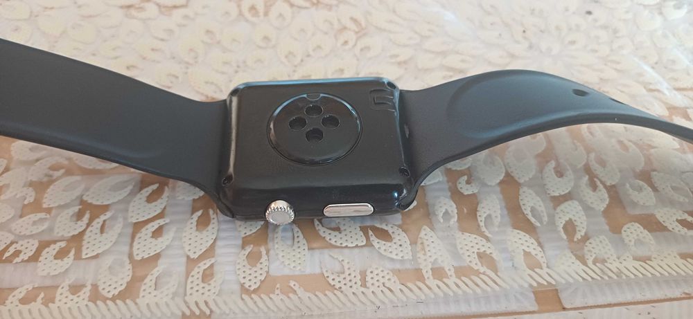 Продавам чисто нов часовник