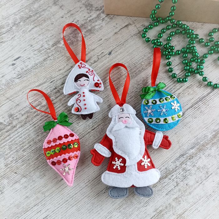 Игрушки на ёлку из фетра