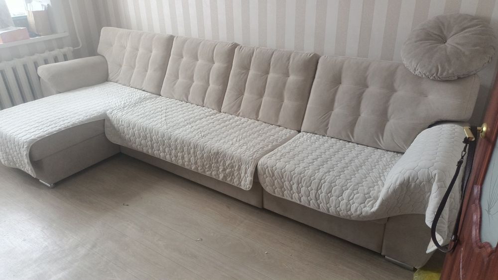 Продам диван угловой