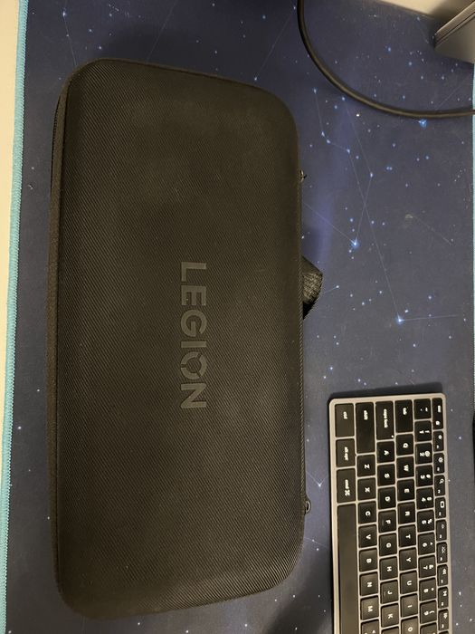 Consolă Legion Go Z1 Extreme cu SteamOS, 16GB RAM,512GB SSD