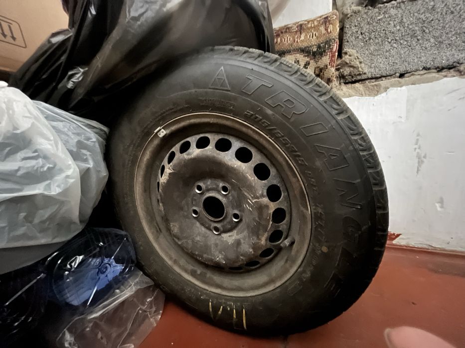 Зимни комплект шин с диском Трианджл