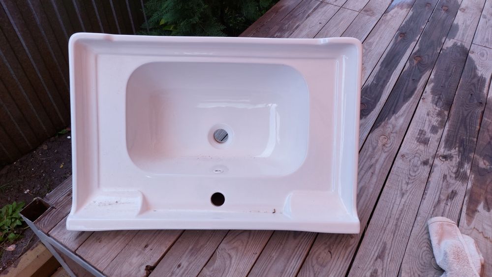 Продам раковину новую
