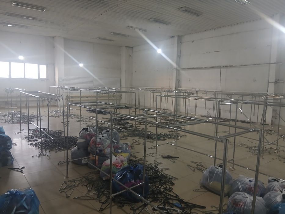 Продам полки для вещей оптом