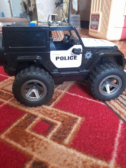 Продам машину POLICE