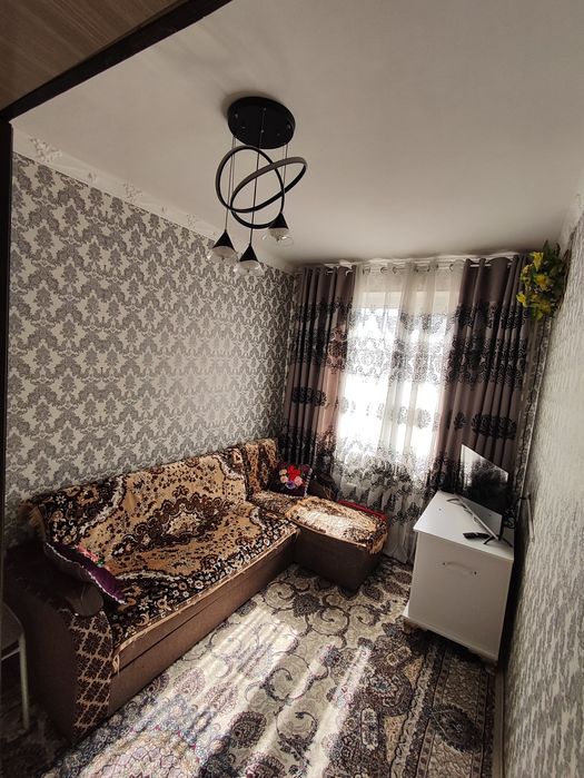 Zafarabodda kvartira sotiladi barcha jihozlari bn birga