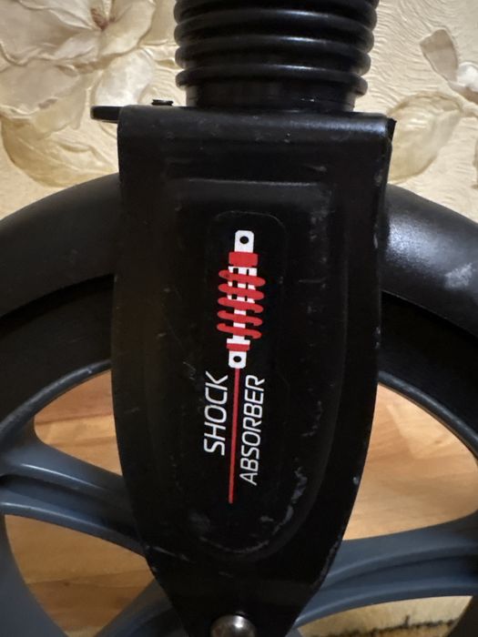 Продам самокат ROCES 230