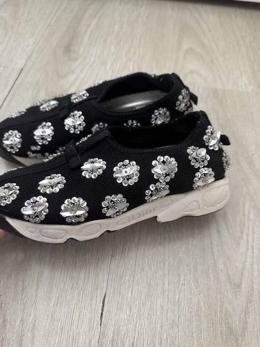 кроссовки женские со стразами очень удобные и модные оригинал Диор раз