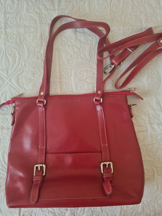 Чанти естествена телешка кожа.