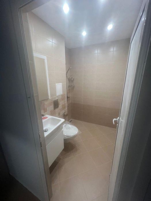 Дава се под наем Четиристаен апартамент в София, Лозенец - 83 кв.м за 690 € - Снимка #10