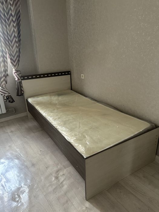 Спальный кровать