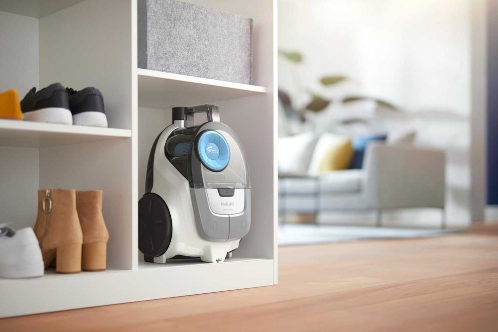 Прахосмукачка PHILIPS Series 2000 PowerCyclone без торба [НОВА]