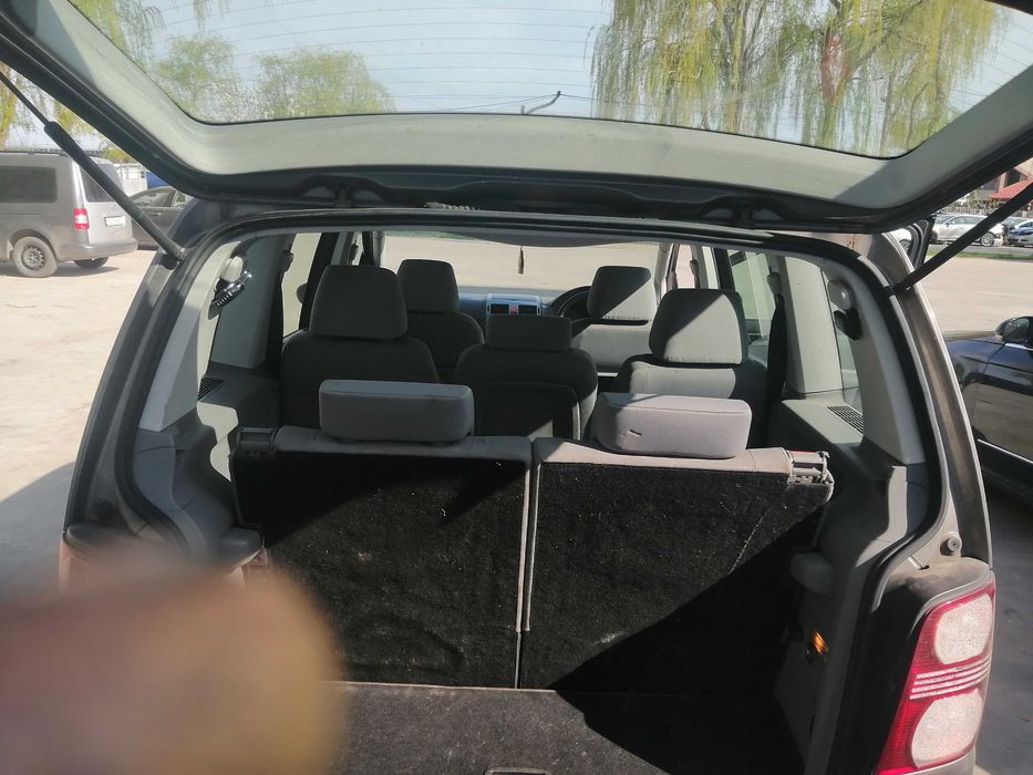 dezmembram volkswagen touran