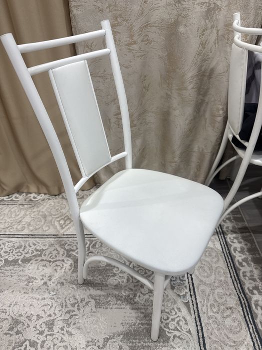 Продам стол со стульями