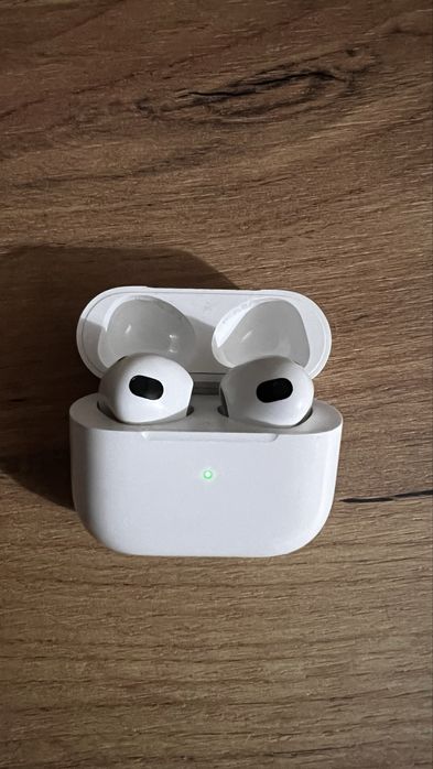 Apple Airpods 3/ Ейпъл еаър подс 3