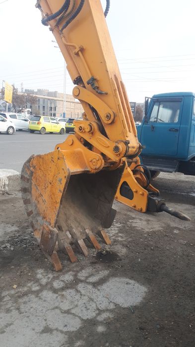 хундай R 1400w-7 экскаватор  сотилади