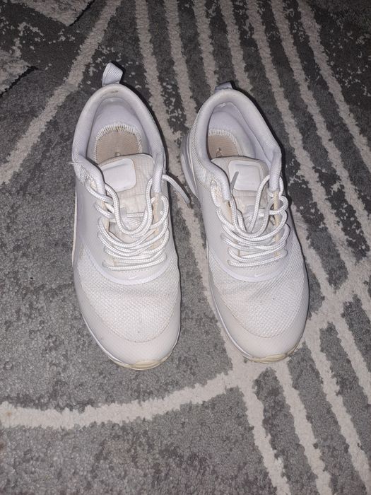 Vand adidasi dama nike