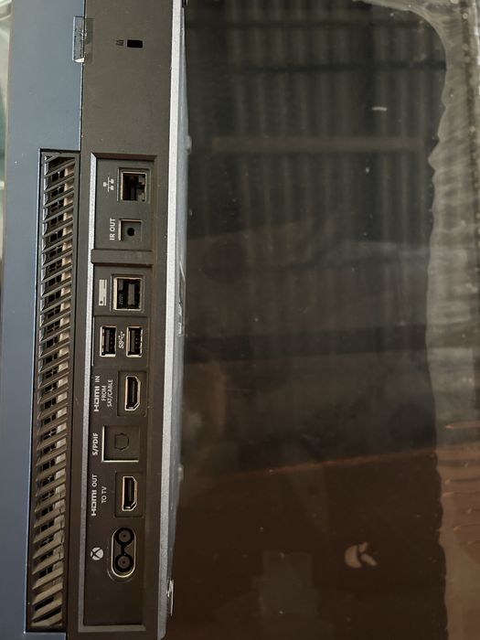 Vand sau schimb cu pc