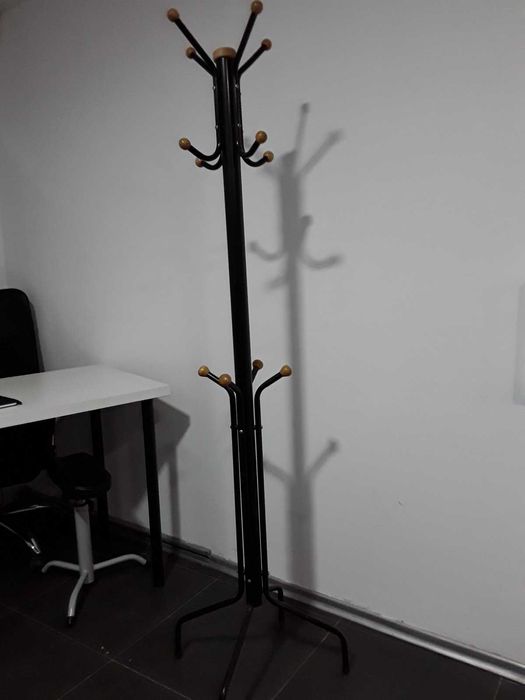 Закачалка ,черна стабилна