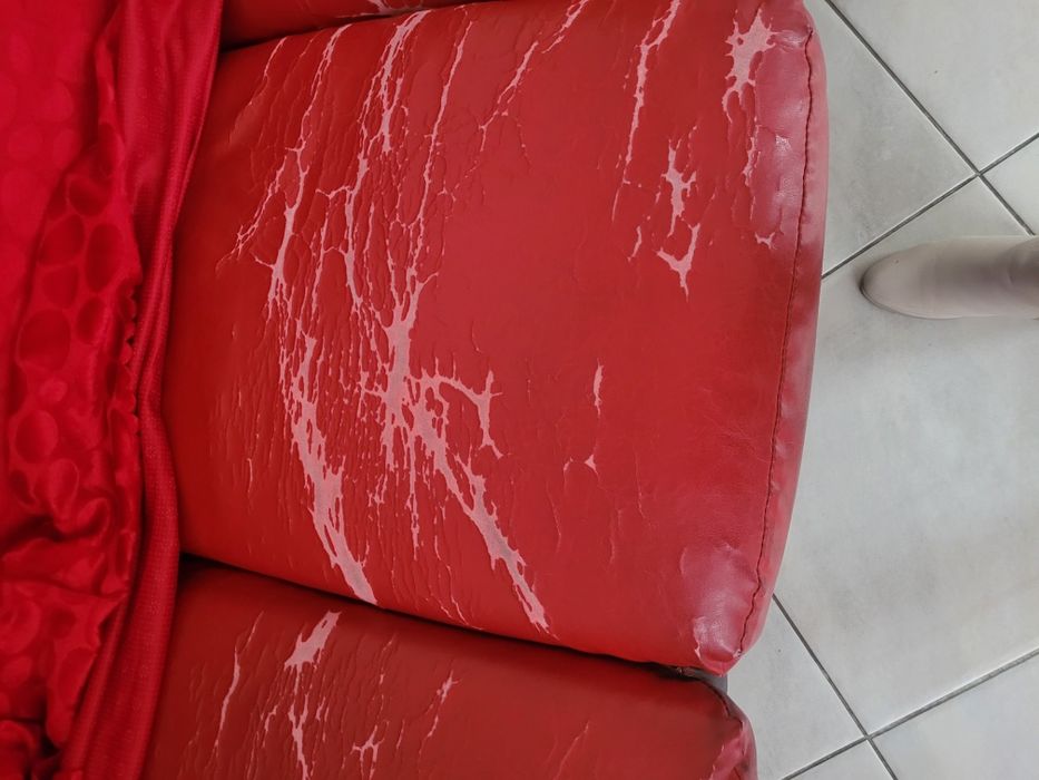 Подарявам диван тройка