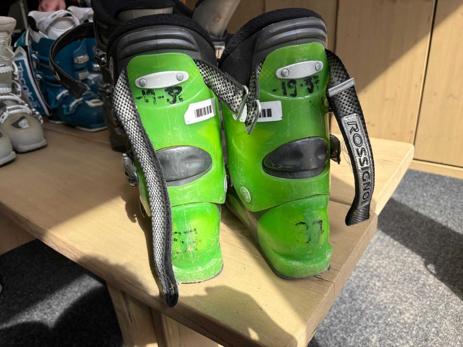 Ски обувки различни модели 40-40.5 номер