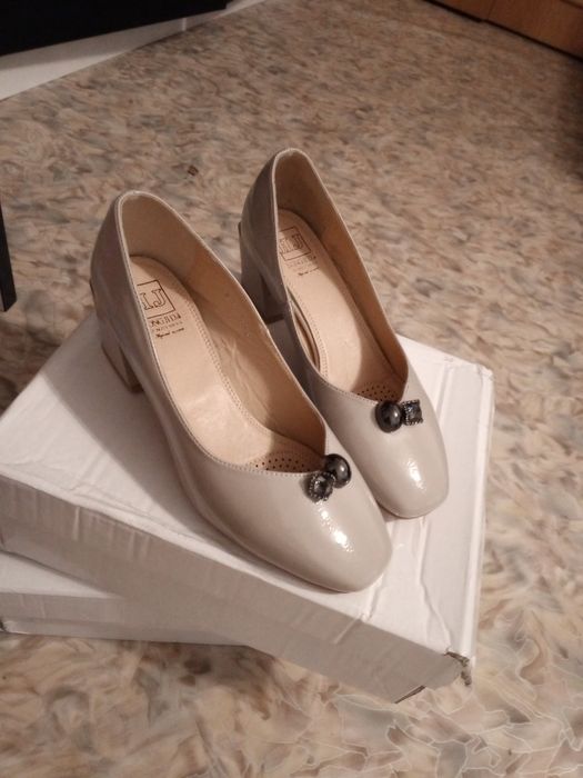 36 размер новый  очень удобно