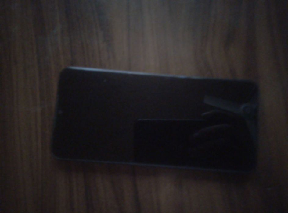 Infinix smart 7 sotiladi karobka dakumint yuq hali yangi telfon