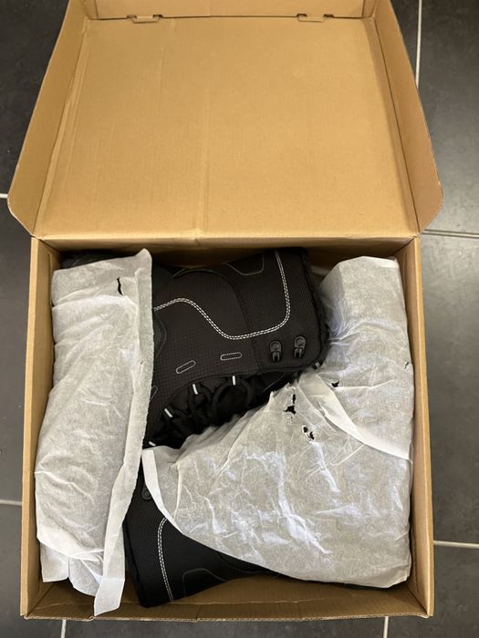 ROCKMARK 43 water resistant