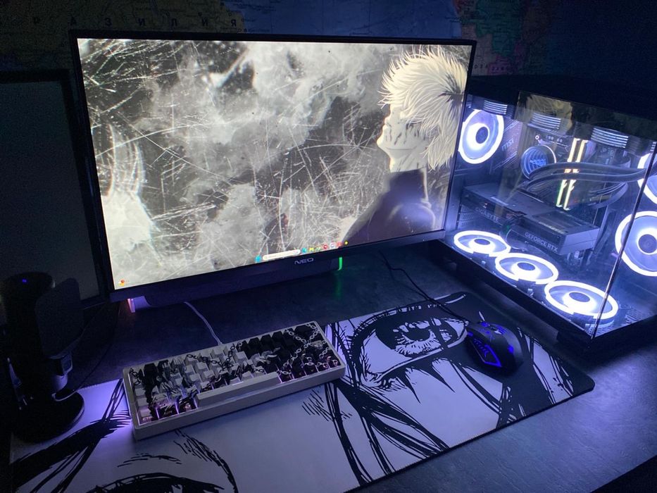 монитор с кронштейном