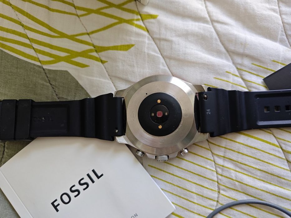 Хибриден смар часовник Fossil HR Latitude FTW7020