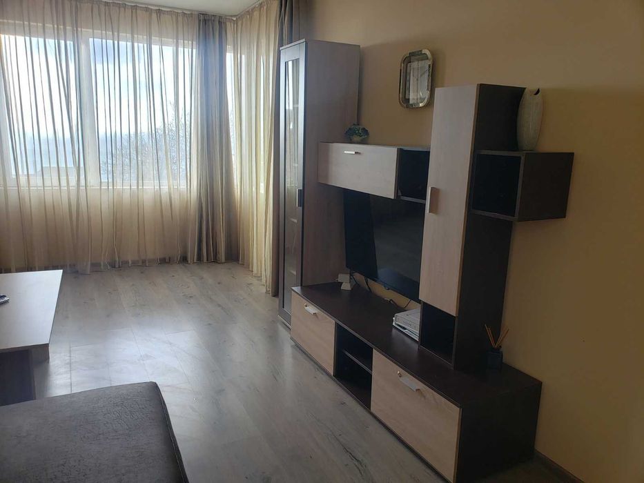 Дава се под наем Двустаен апартамент в Варна, ЖП Гара - 70 кв.м за 459 € - Снимка #3