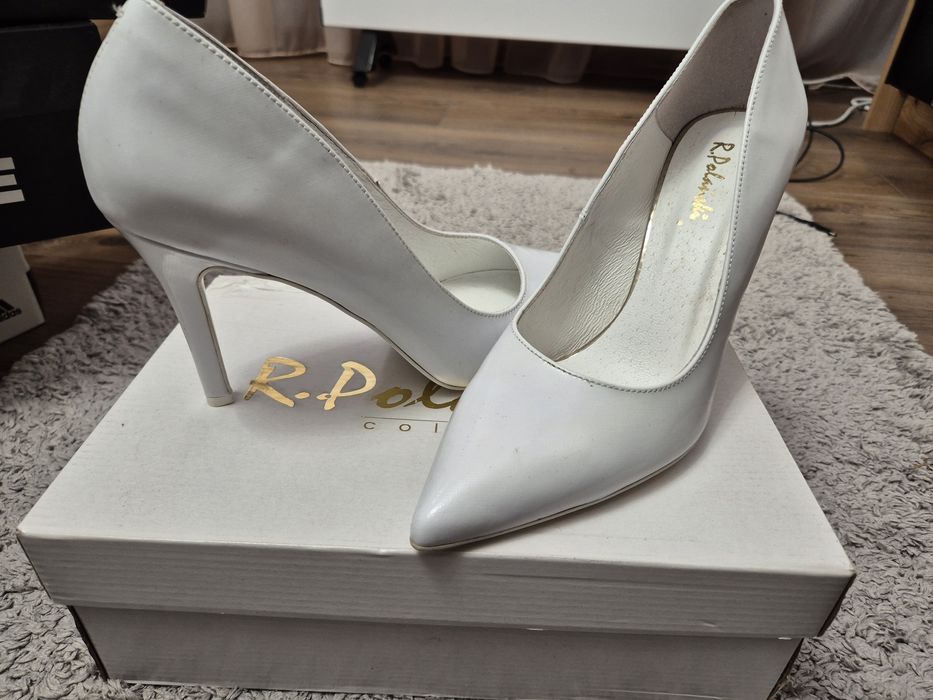 Елегантни обувки