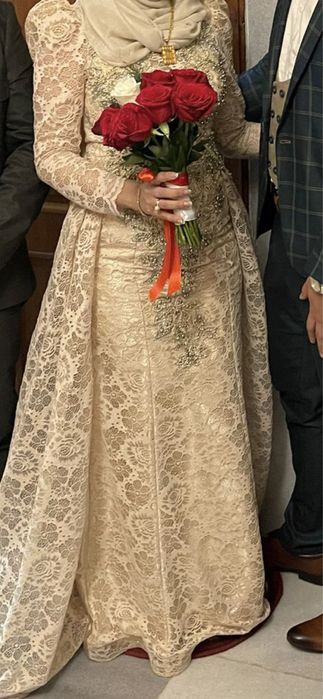 Vand rochie de seara