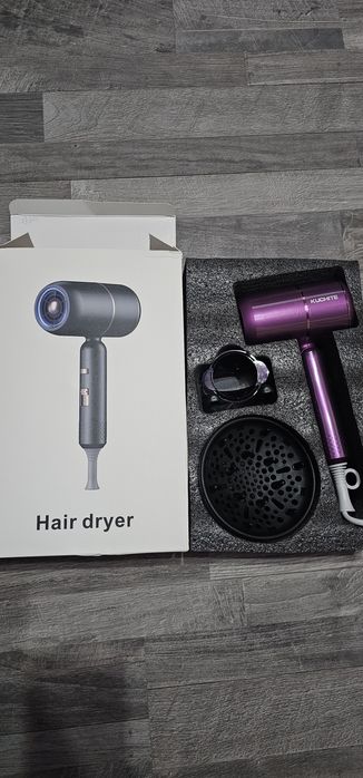 Продам фен новый