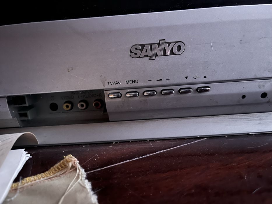 Продаю телевизор рабочий