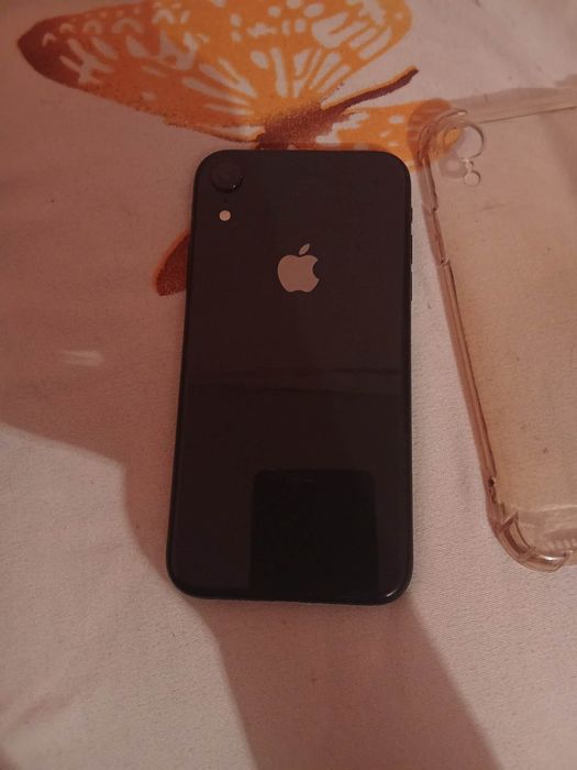 Vand sau schimb iphone XR