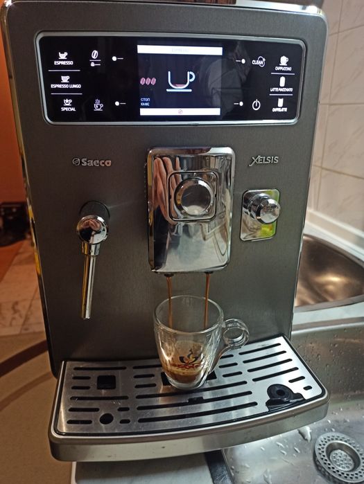 Кафе автомат Саеко Хелсис перфектен декалциран сменени клапани и уплат