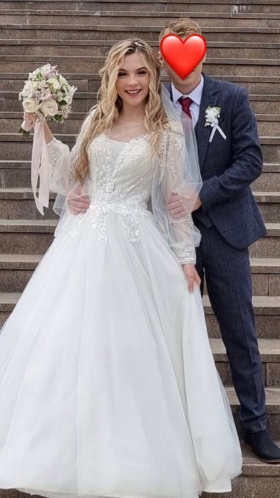 Свадебное платье и фата