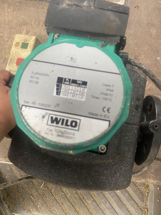 Помпа wilo голяма