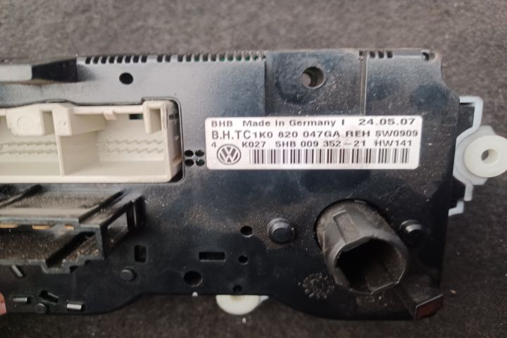 Comanda AC 1K0820047GA 5HB009352 1K0820047GA 5HB009352 Volkswagen VW