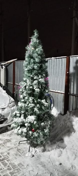 Продам ёлку новогоднюю