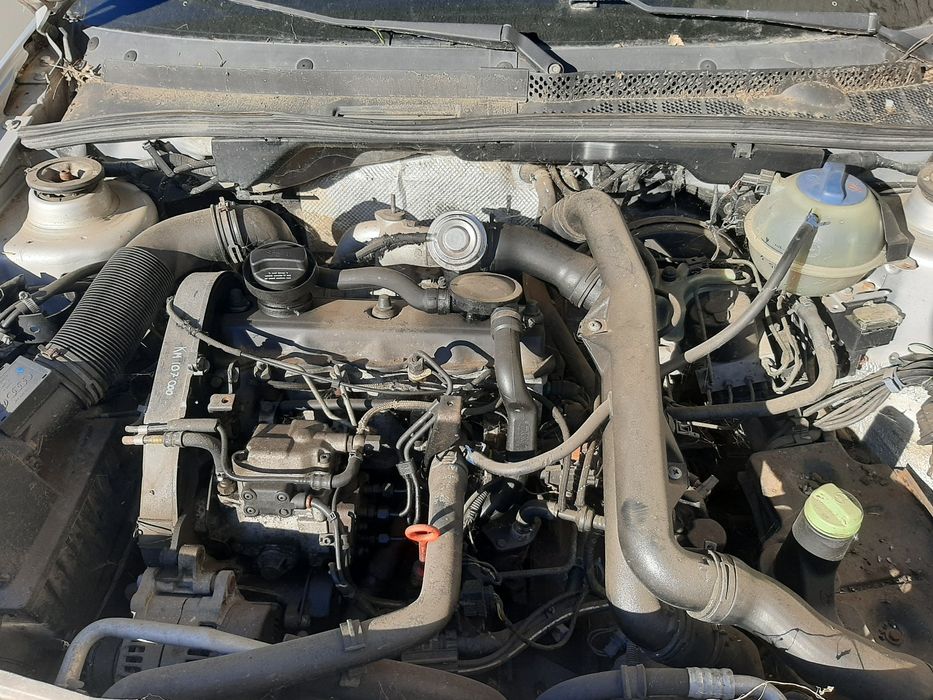Dezmembrez piese VW golf 3, Renault megane,Hyundai Santa fe 4x4 2000 c