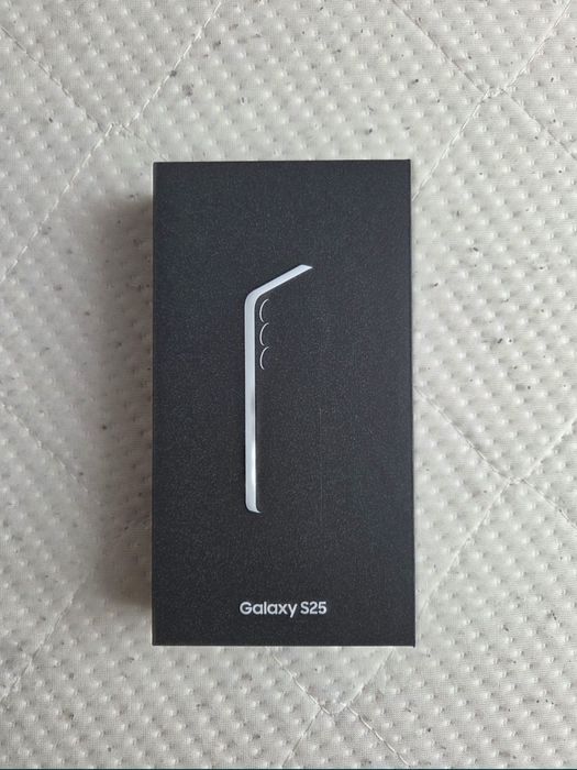 Samsung S25 Самсунг С25