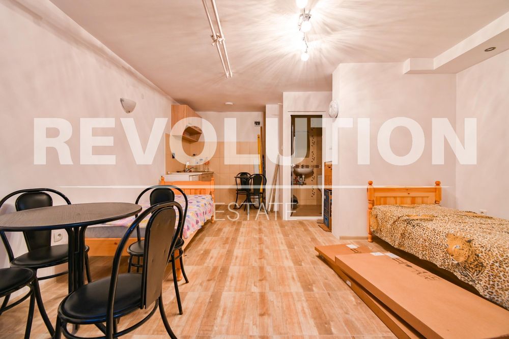 Дава се под наем Едностаен апартамент в София, Център - 34 кв.м за 398.82 € - Снимка #4