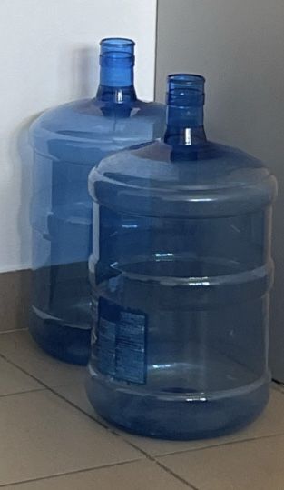 Бутыли пластиковые 3шт