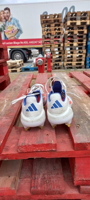 Ghete de fotbal Adidas F50