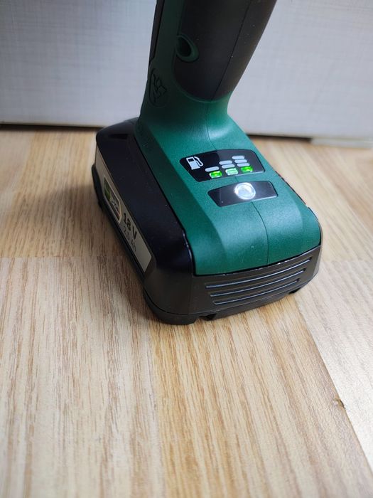 Bormașină filetanta Bosch PSB 18-LI2