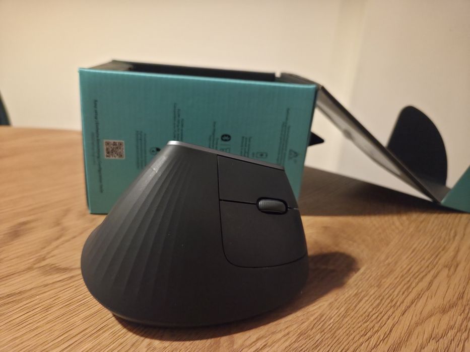 Mouse Vertical Ergonomic Logitech Lift (Original) - Stare Excelentă +