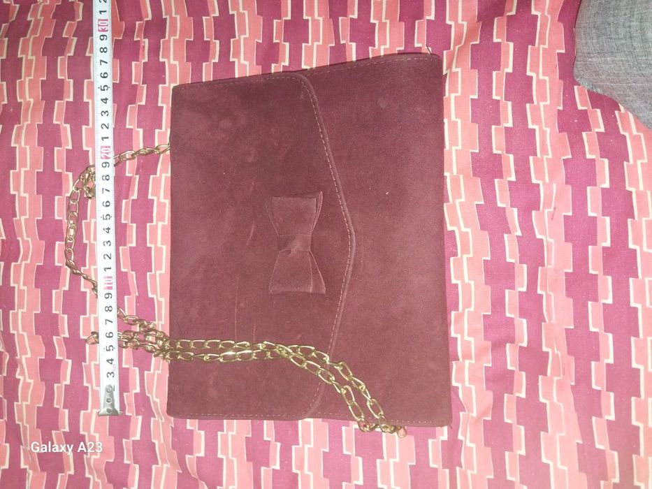 Сумкалар сотилади