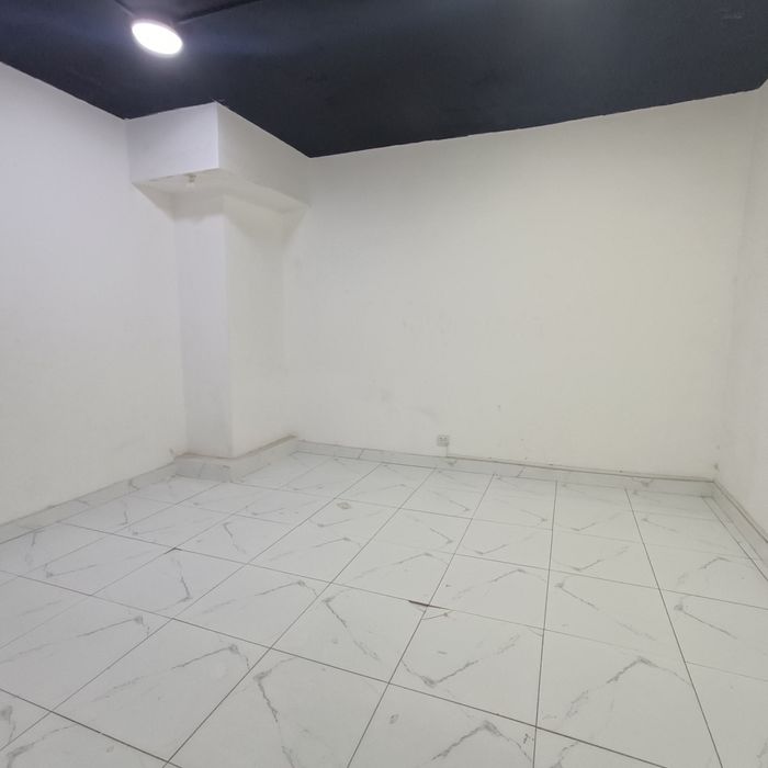 Продам комнату в мкр Аксай 1