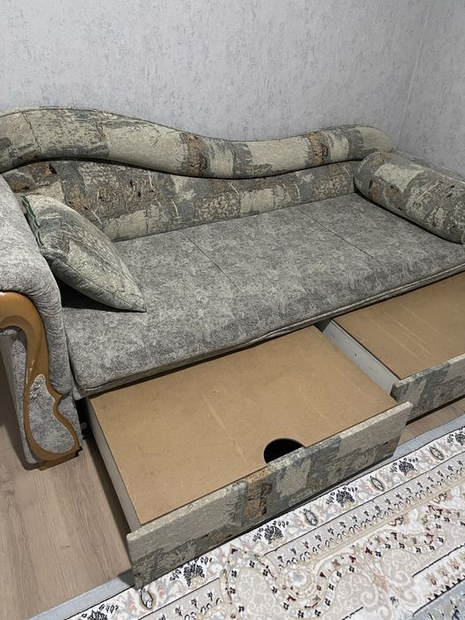 Диван , тахта бесплатно